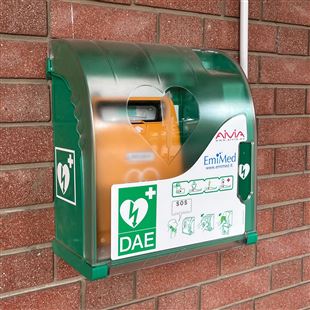 Installato un defibrillatore in via Vandelli a Gorzano presso la farmacia 